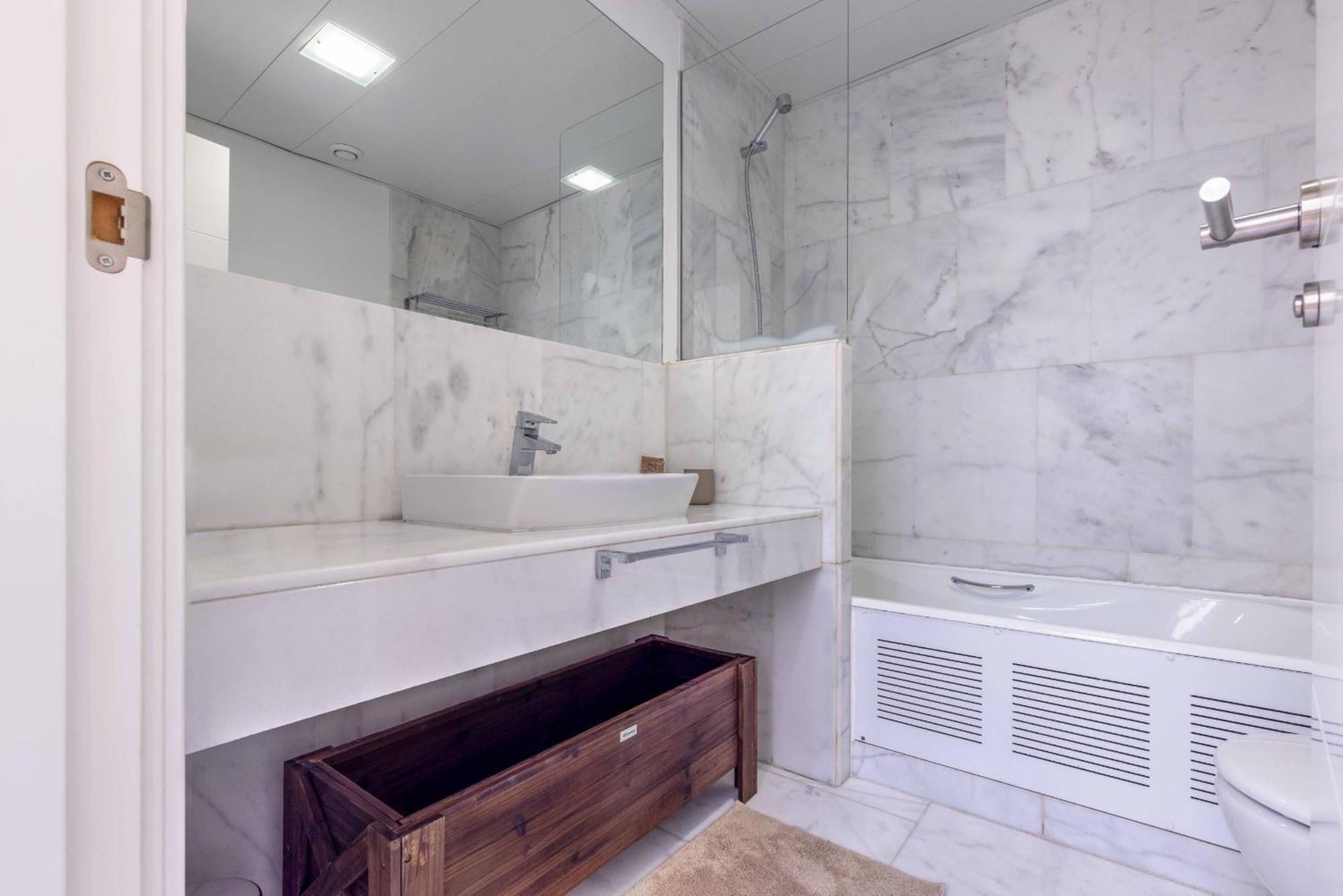 Mit House Echegaray I En
